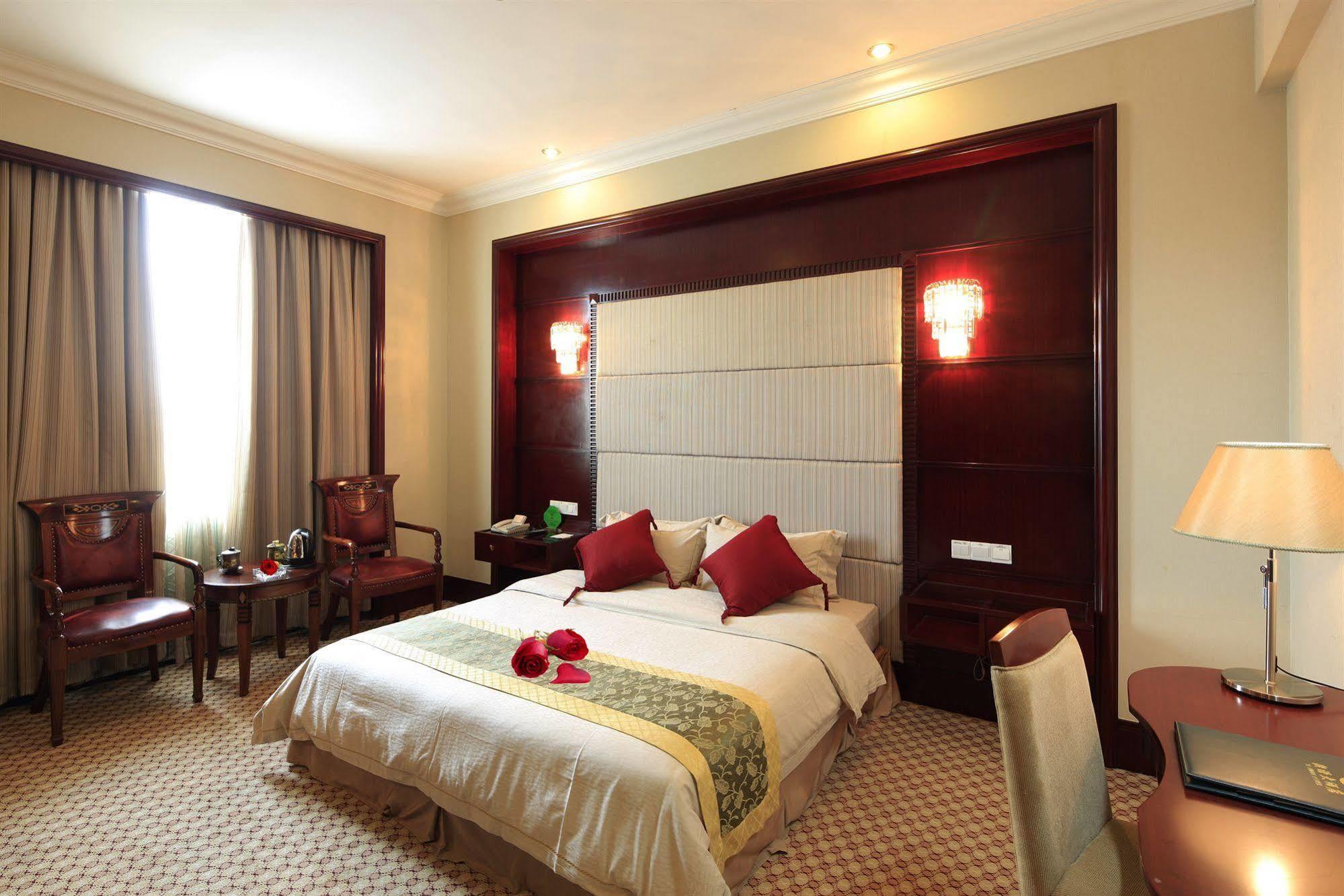 Guangzhou Nanfang Yiyuan Hotel Exterior foto